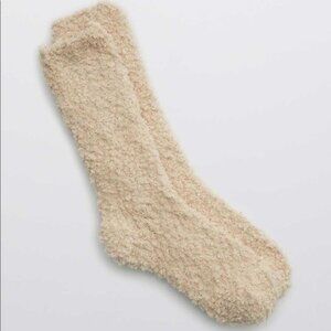 Aerie cream one size fuzzy socks